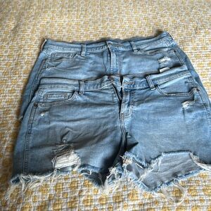 2 pairs Old navy boyfriend Jean shorts size 10